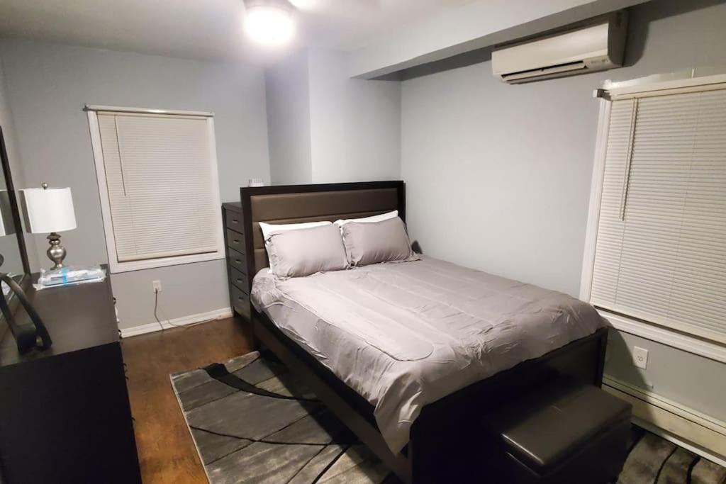 Quiet 3 Bedroom Apartment In Private Home Нью-Йорк Экстерьер фото