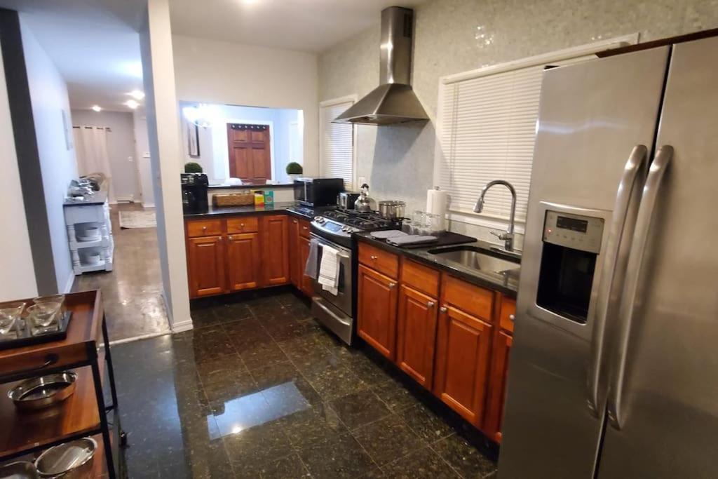 Quiet 3 Bedroom Apartment In Private Home Нью-Йорк Экстерьер фото